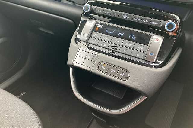 Hyundai INSTER 02 Beige