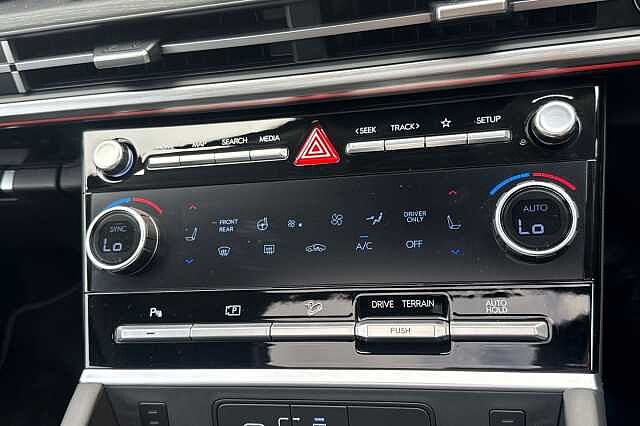 Hyundai SANTA FE ULTIMATE Black