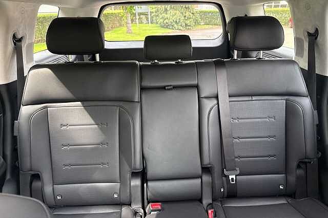 Hyundai SANTA FE ULTIMATE Black