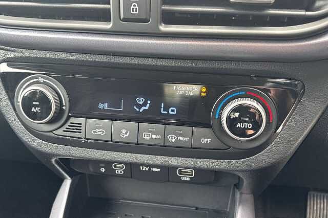 Hyundai i10 PREMIUM
