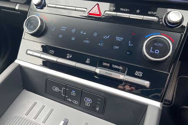 Hyundai SANTA FE PREMIUM Black