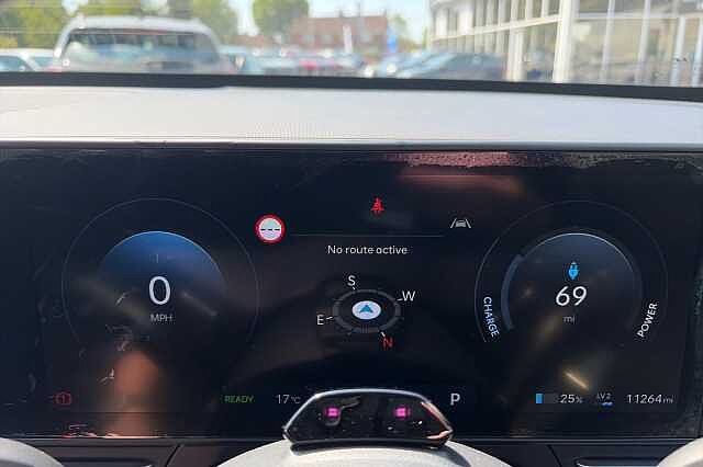 Hyundai KONA ADVANCE Silver