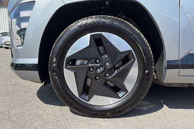 Hyundai KONA ADVANCE Silver