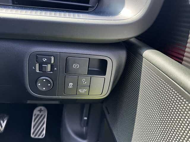 Hyundai IONIQ 6 E (228ps) Ulitmate 77kWh (Single Motor) RWD