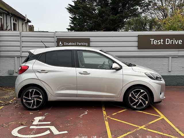 Hyundai i10 1.0 MPi Premium 5dr