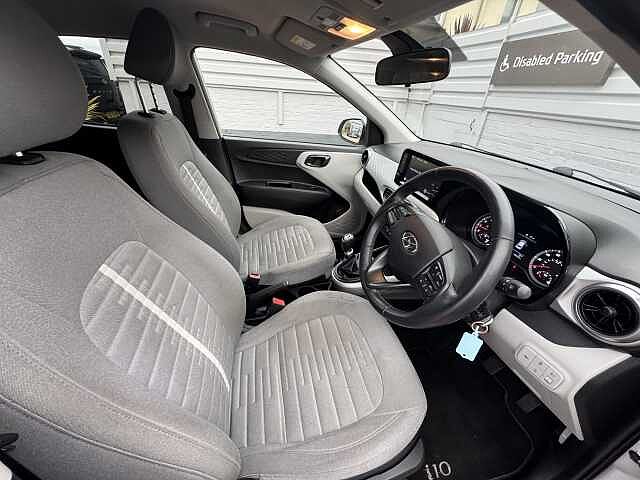 Hyundai i10 1.0 MPi Premium 5dr