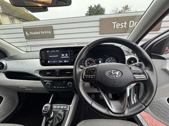 Hyundai i10 1.0 MPi Premium 5dr