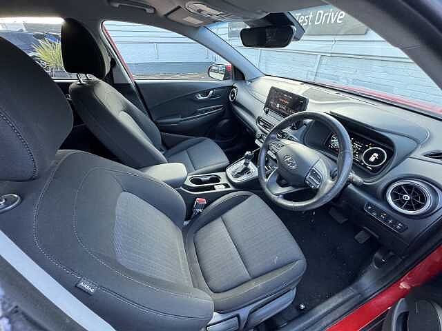 Hyundai KONA 1.6 GDi Hybrid Premium 5dr DCT Red