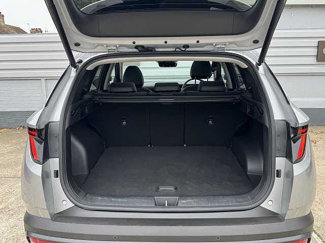Hyundai TUCSON 1.6T Hybrid Ultimate 5dr Auto Silver