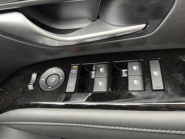 Hyundai TUCSON 1.6T Hybrid Ultimate 5dr Auto Silver