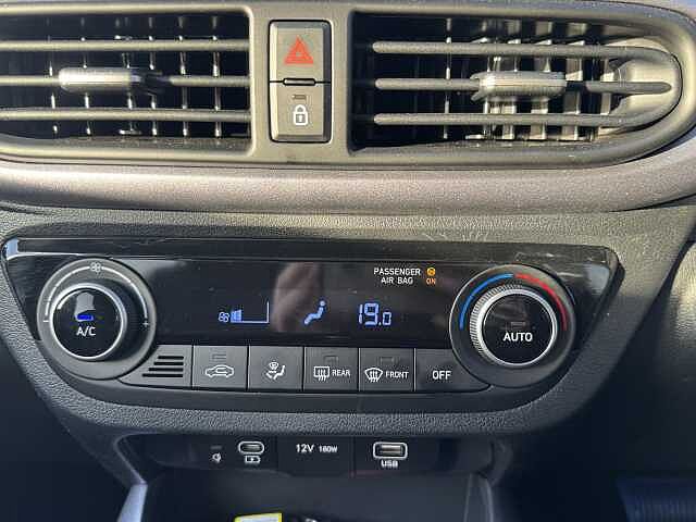 Hyundai i10 1.2 [79] Premium 5dr Auto [Nav]