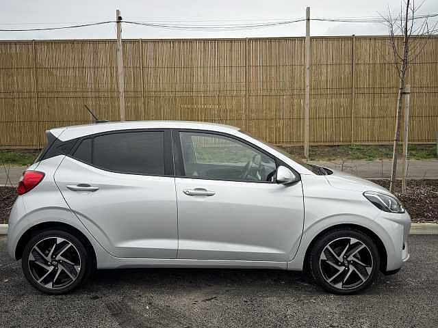 Hyundai i10 1.2 MPi Premium 5dr