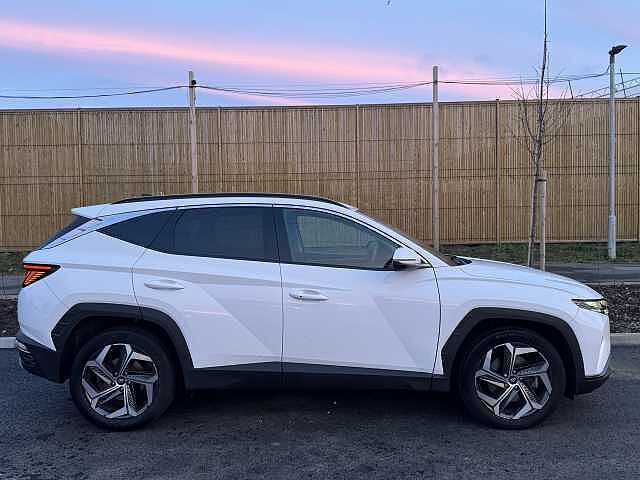 Hyundai TUCSON 1.6 TGDi Hybrid 230 Premium 5dr 2WD Auto White