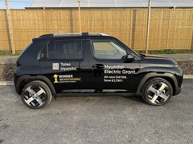 Hyundai INSTER 85kW 02 49kWh 5dr Auto Black