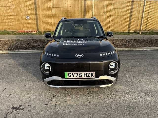 Hyundai INSTER 85kW 02 49kWh 5dr Auto Black