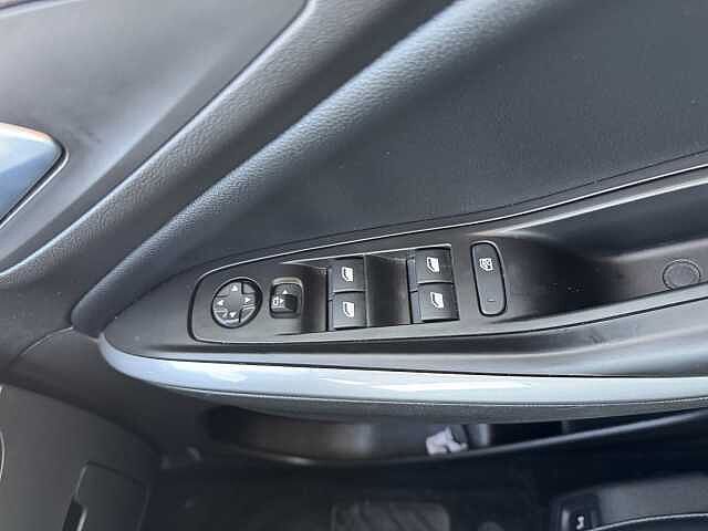 Vauxhall Grandland 1.2 Turbo Ultimate 5dr