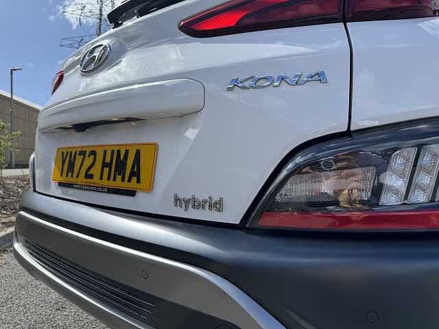 Hyundai KONA 1.6 GDi Hybrid Premium 5dr DCT White