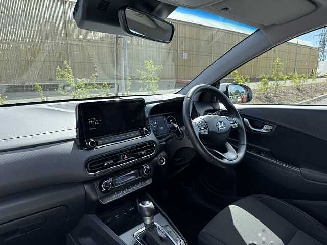 Hyundai KONA 1.6 GDi Hybrid Premium 5dr DCT White