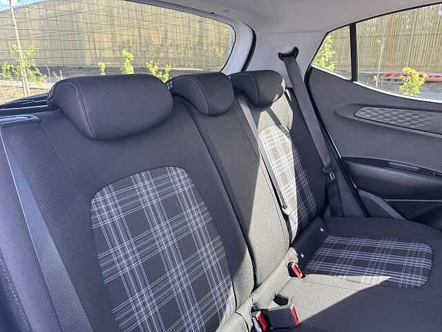 Hyundai i10 1.2 [79] Premium 5dr [Nav]
