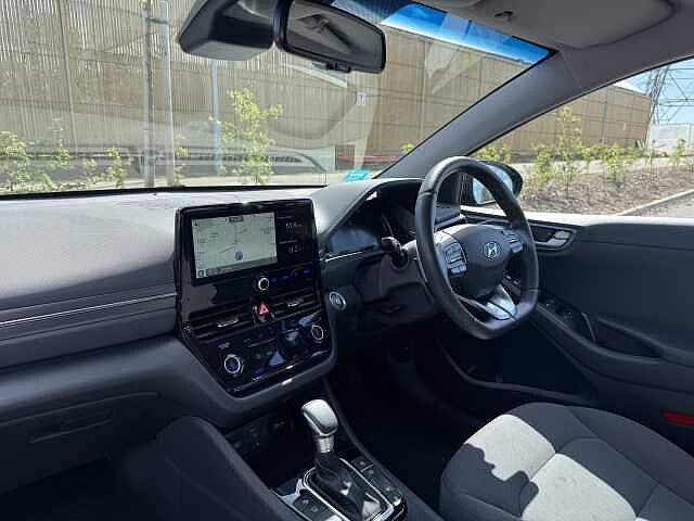 Hyundai IONIQ 1.6 GDi Hybrid Premium 5dr DCT