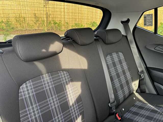 Hyundai i10 1.2 [79] Premium 5dr Auto [Nav]