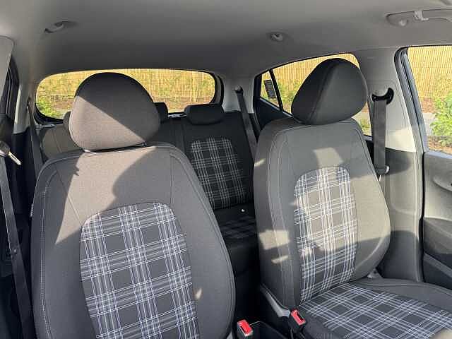 Hyundai i10 1.2 [79] Premium 5dr Auto [Nav]