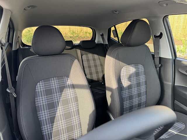 Hyundai i10 1.2 [79] Premium 5dr Auto [Nav]