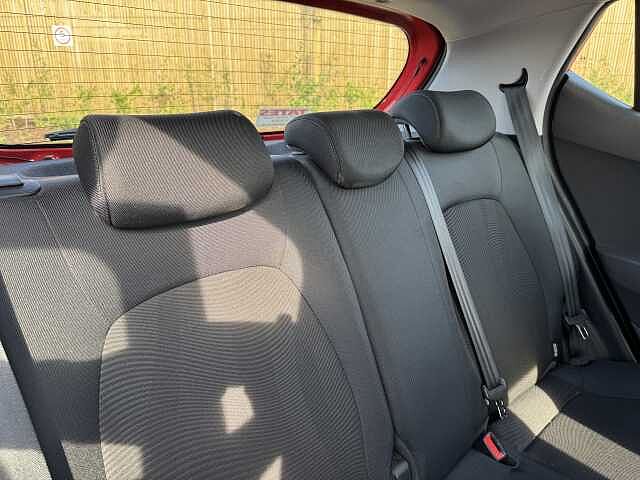 Hyundai i10 1.0 S 5dr