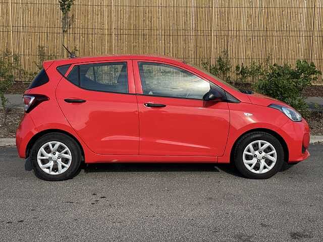Hyundai i10 1.0 S 5dr