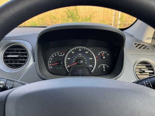 Hyundai i10 1.0 S 5dr