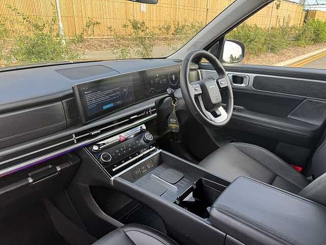 Hyundai SANTA FE 1.6 TGDi Plug-in Hybrid Premium 5dr 4WD Auto Black