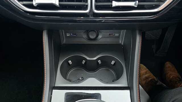 MG Hs 1.5 T-GDI Trophy 5dr DCT