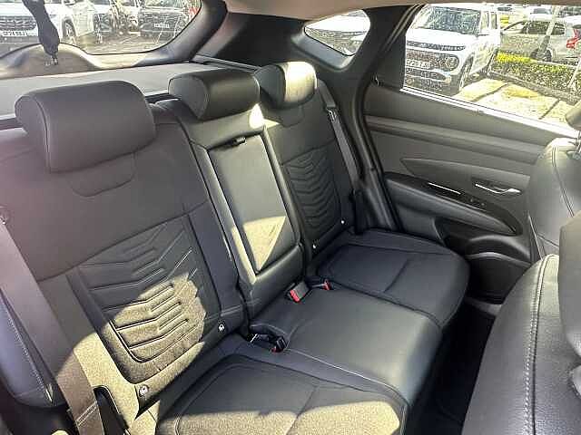 Hyundai TUCSON 1.6T Plug-in Hybrid Premium 5dr 4WD Auto