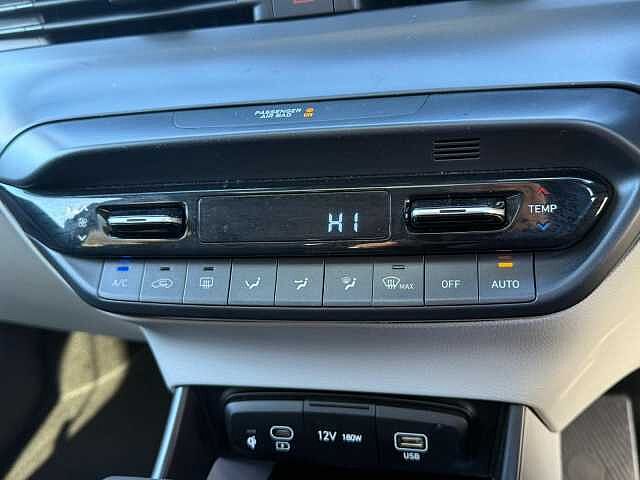 Hyundai BAYON 1.0 TGDi Ultimate 5dr DCT Green