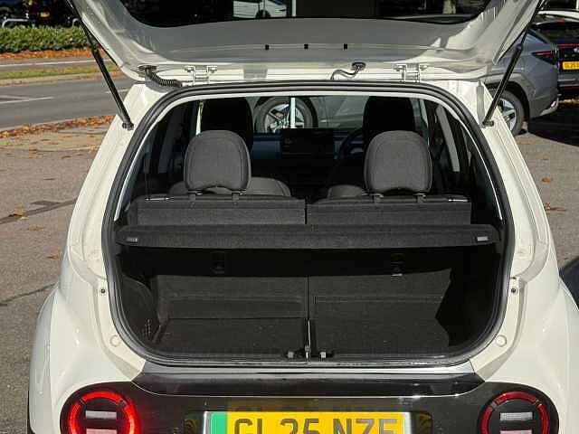 Hyundai INSTER 85kW 02 49kWh 5dr Auto Beige