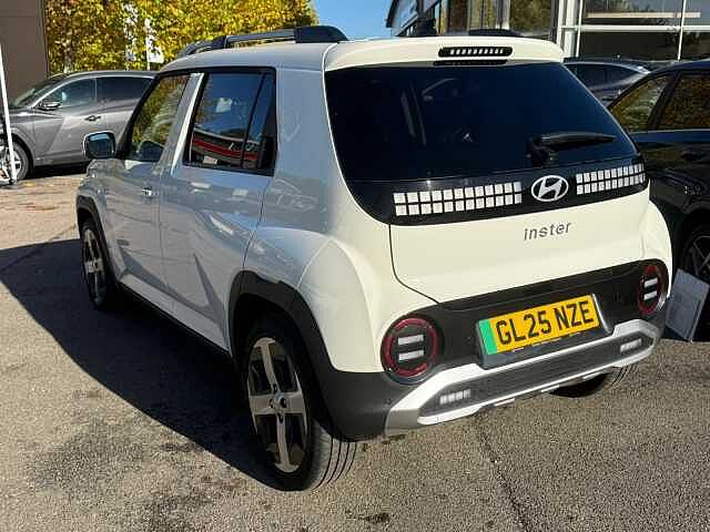 Hyundai INSTER 85kW 02 49kWh 5dr Auto Beige