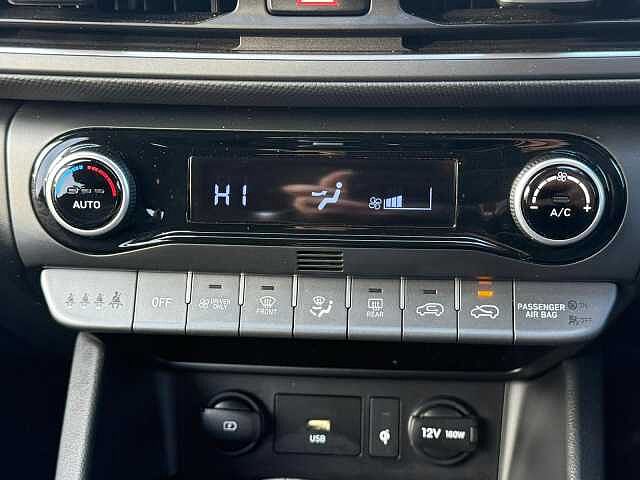 Hyundai KONA 1.6 GDi Hybrid Premium 5dr DCT Blue