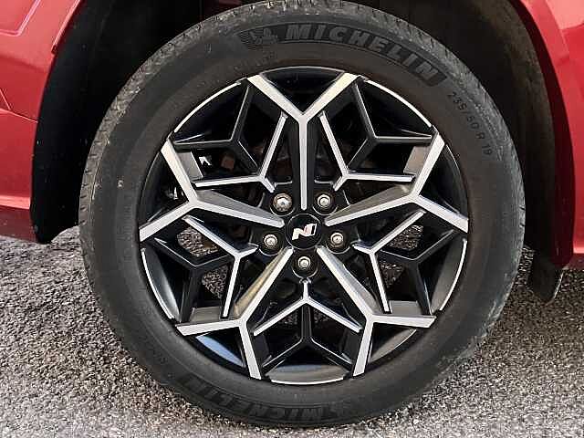 Hyundai TUCSON 1.6 TGDi Hybrid 230 N Line 5dr 2WD Auto Red