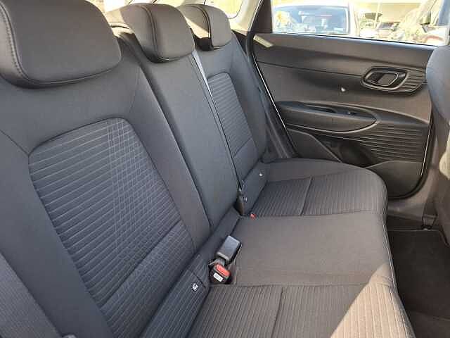 Hyundai I20 1.0T GDi 48V MHD SE Connect 5dr White