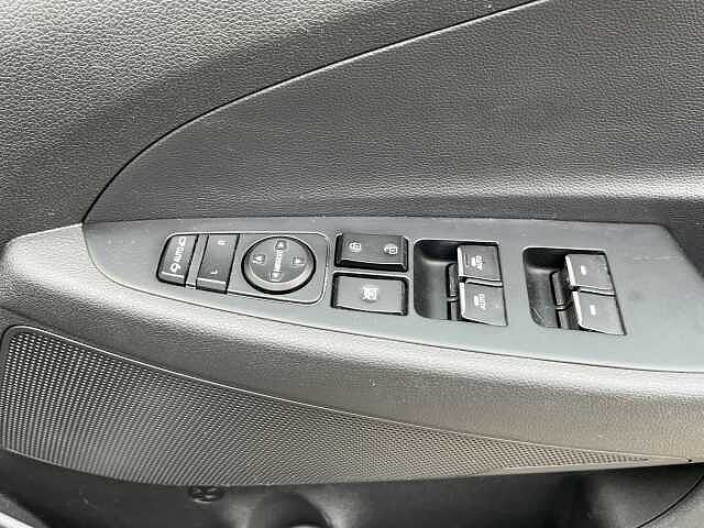 Hyundai TUCSON 1.6 CRDi 48V MHD 136 N Line 5dr 2WD