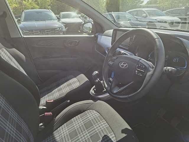 Hyundai i10 1.2 [79] Premium 5dr [Nav]