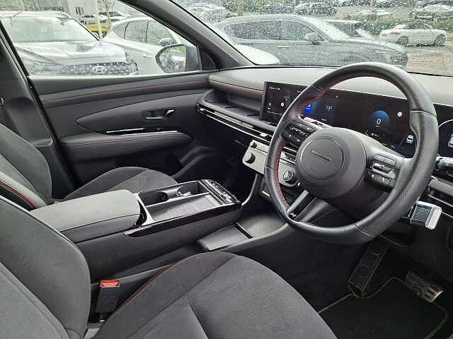 Hyundai TUCSON 1.6T Hybrid N Line 5dr Auto Red