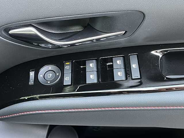 Hyundai TUCSON 1.6T 239 Hybrid N Line 5dr Auto White