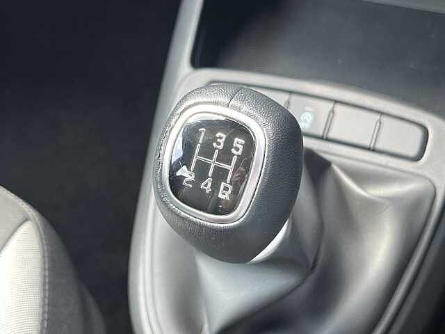 Hyundai i10 1.2 MPi SE Connect 5dr