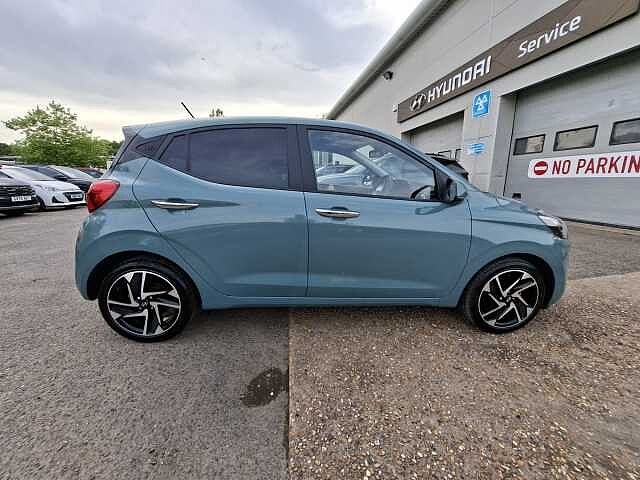 Hyundai i10 1.2 [79] Premium 5dr Auto [Nav]