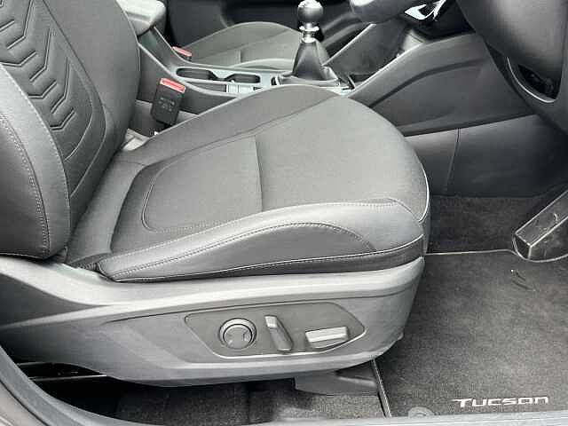 Hyundai TUCSON 1.6T Premium 5dr
