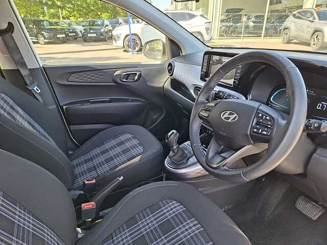 Hyundai I10 1.2 [79] Premium 5dr Auto [Nav] White
