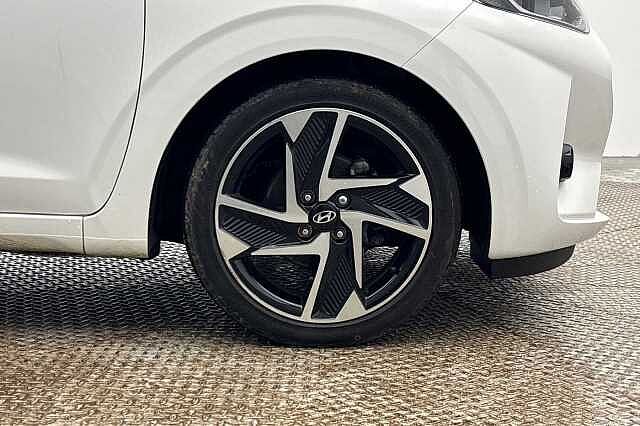 Hyundai I10 1.2 [79] Premium 5dr Auto [Nav] White