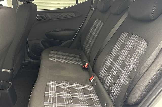 Hyundai I10 1.2 [79] Premium 5dr Auto [Nav] White
