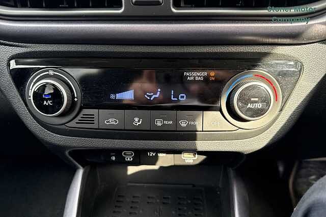 Hyundai i10 1.2 [79] Premium 5dr Auto [Nav]